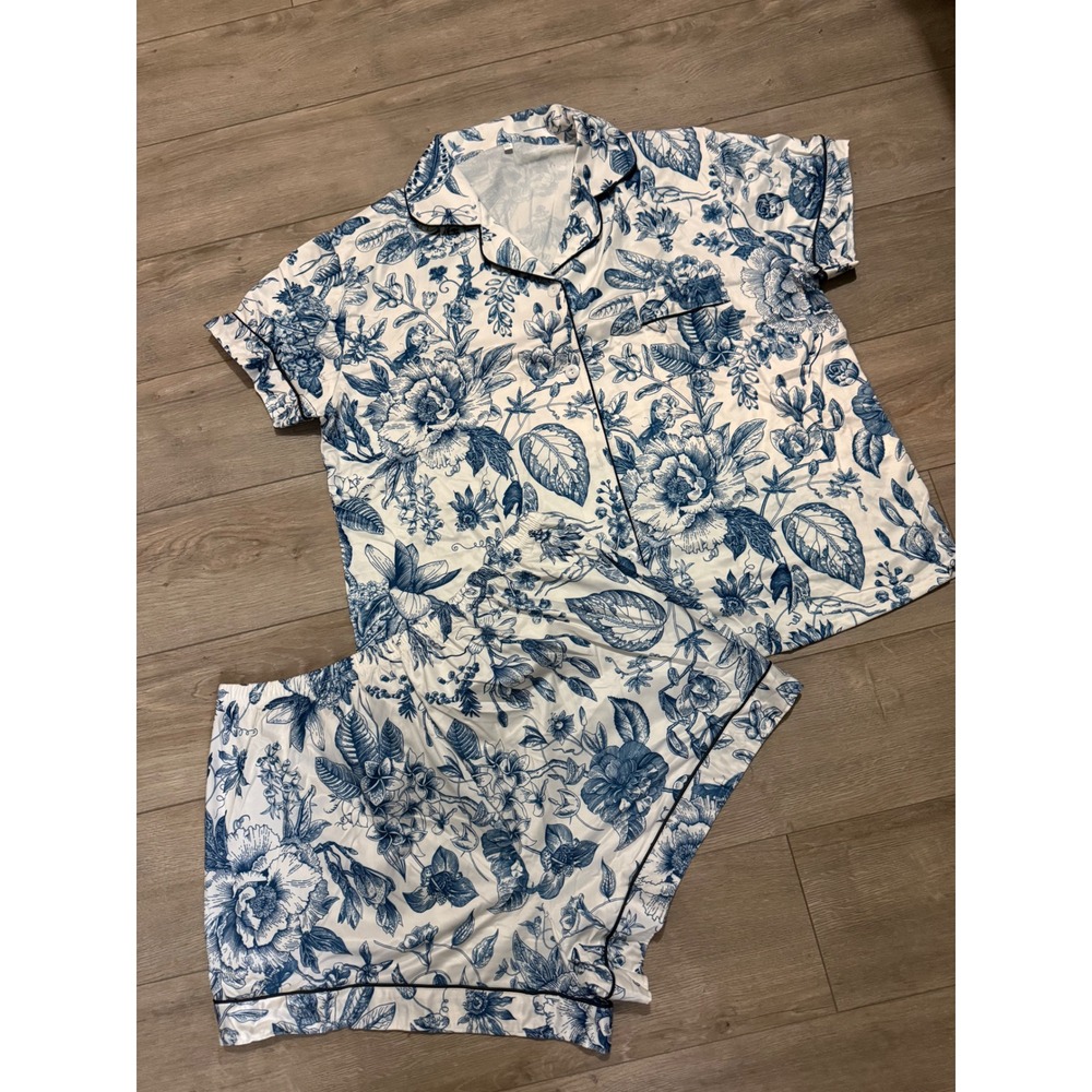 NIB- Blue White Floral Pajama Set Short Sleeve Button Down Shorts XXL